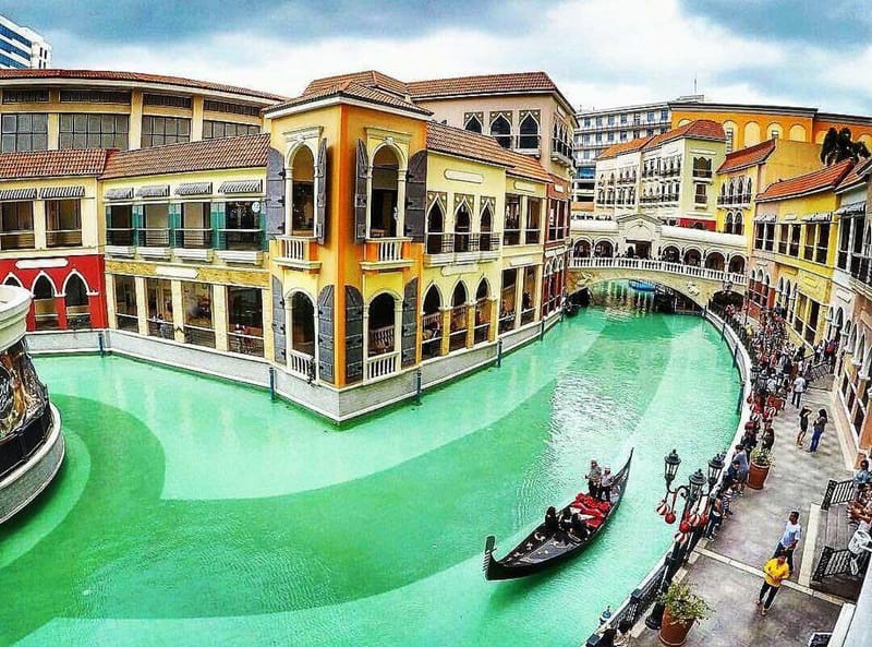 VENICE MCKINLEY HILL TAGUIG BGC VENICE MALL AREA MCKINLEY HILL TAGUIG BGC