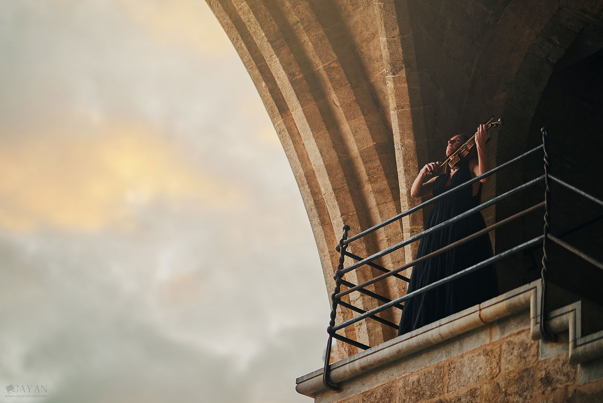 With Lola Bendicho - @lolabendicho