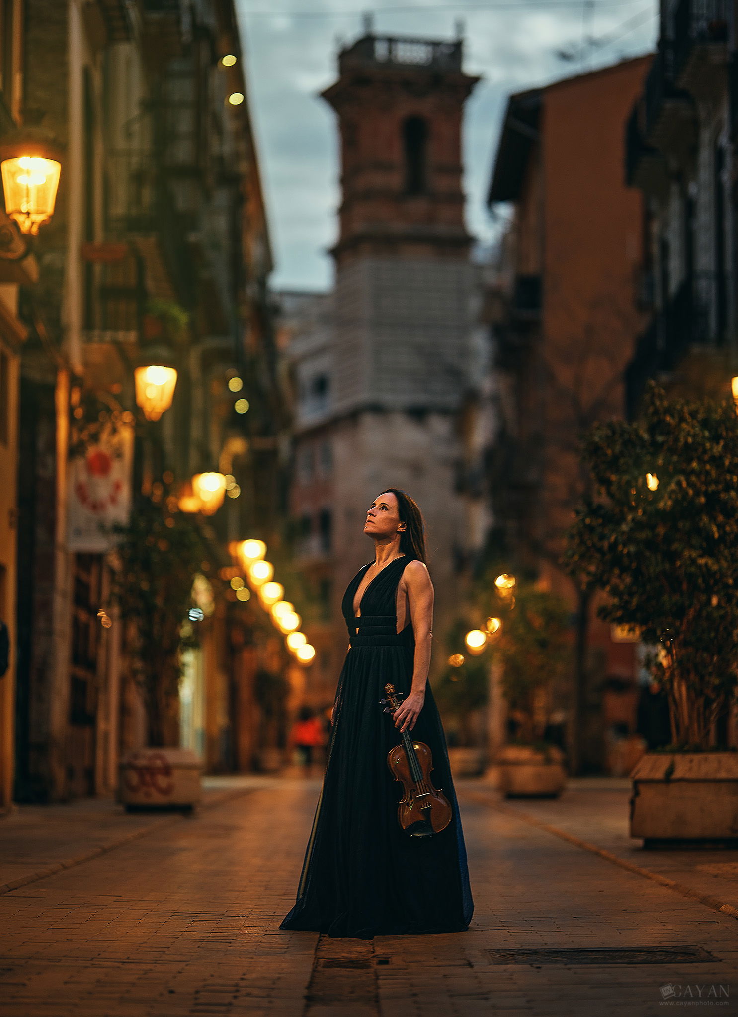 With Lola Bendicho - @lolabendicho