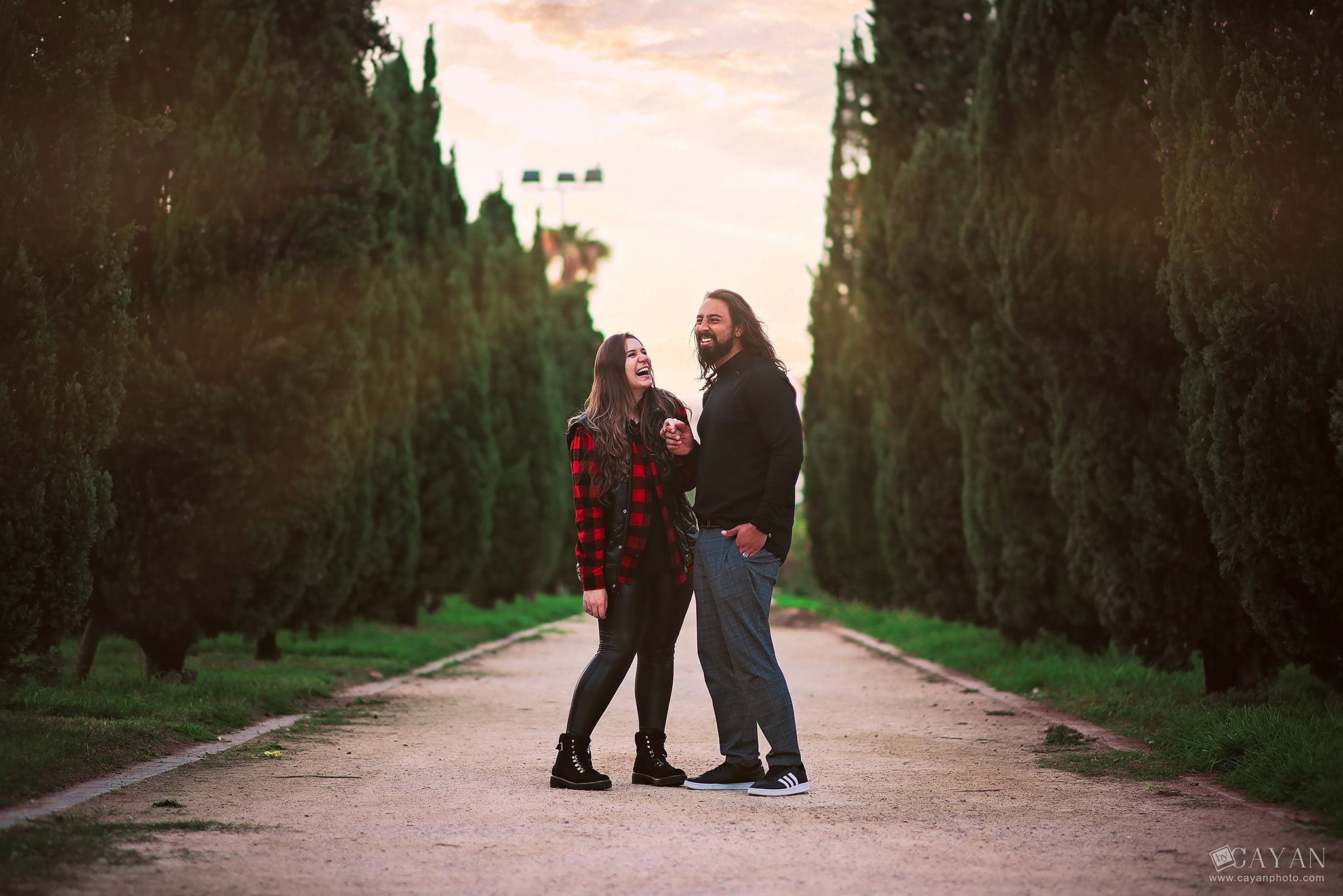 With the couple Luana and Jonathan.