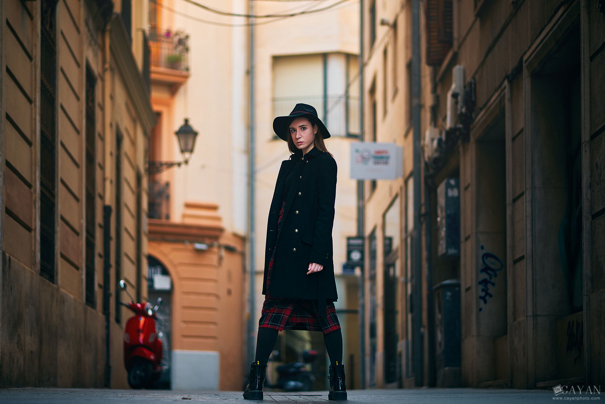 Con Sandra Agulles - @thegrullagirl