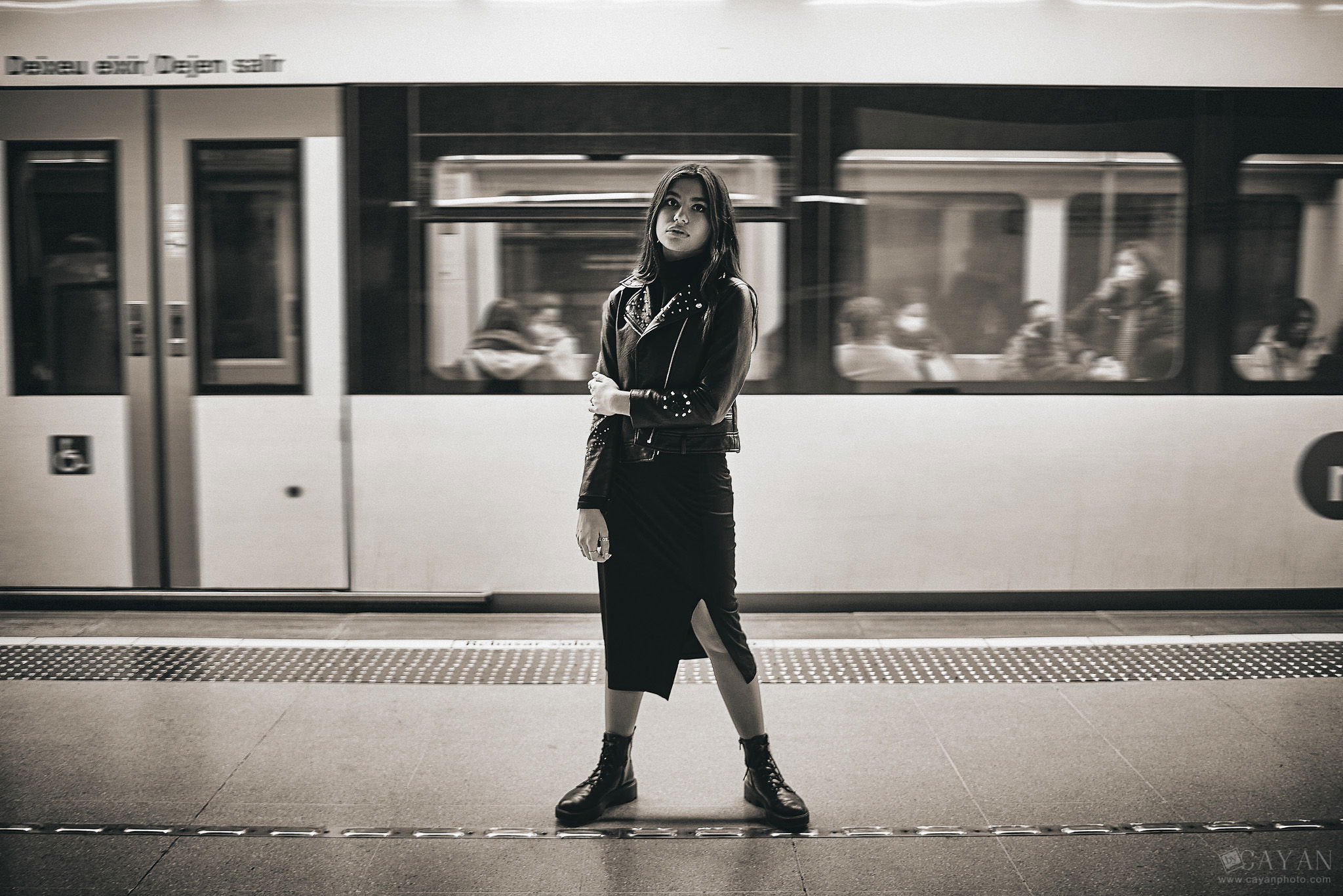 With models Andrea Martinez and Raquel Gonzales - @ raquelgonzales17 @ andreamartinez_007