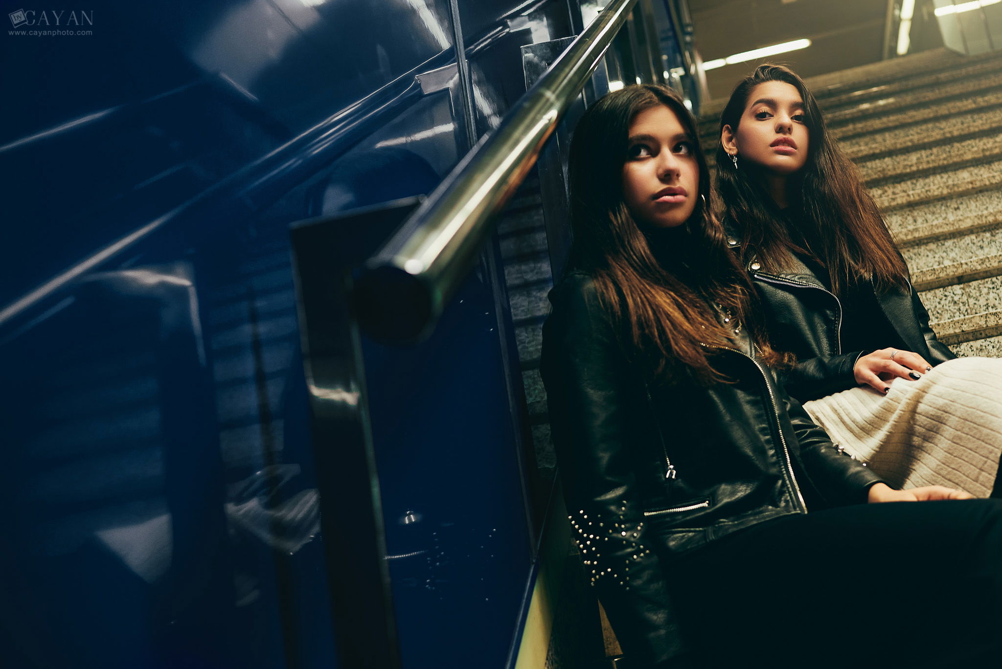 With models Andrea Martinez and Raquel Gonzales - @ raquelgonzales17 @ andreamartinez_007