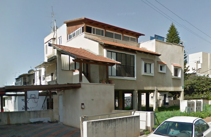 Expansion of construction + splitting of apartments