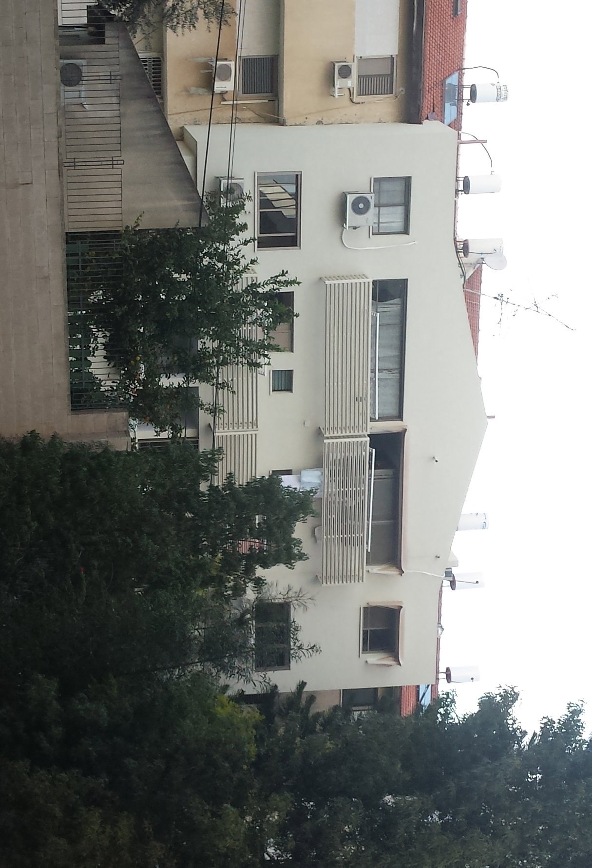 Addition of wing construction in an existing building