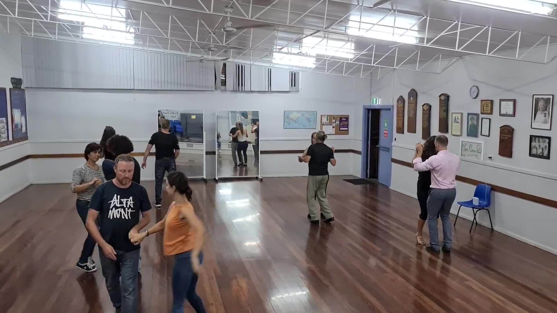 Salsa Absolute Beginners