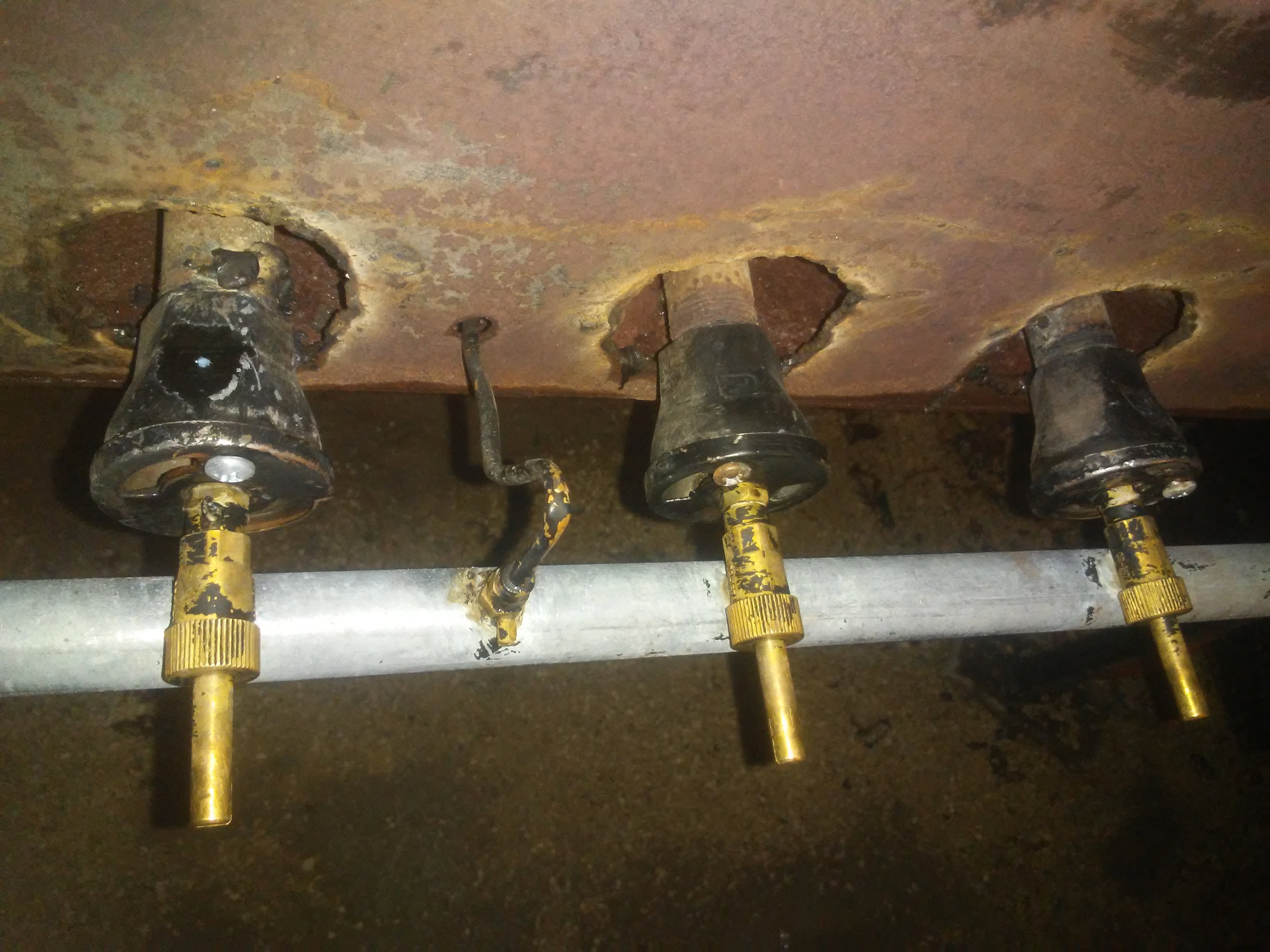 valve cleaning and maintenance