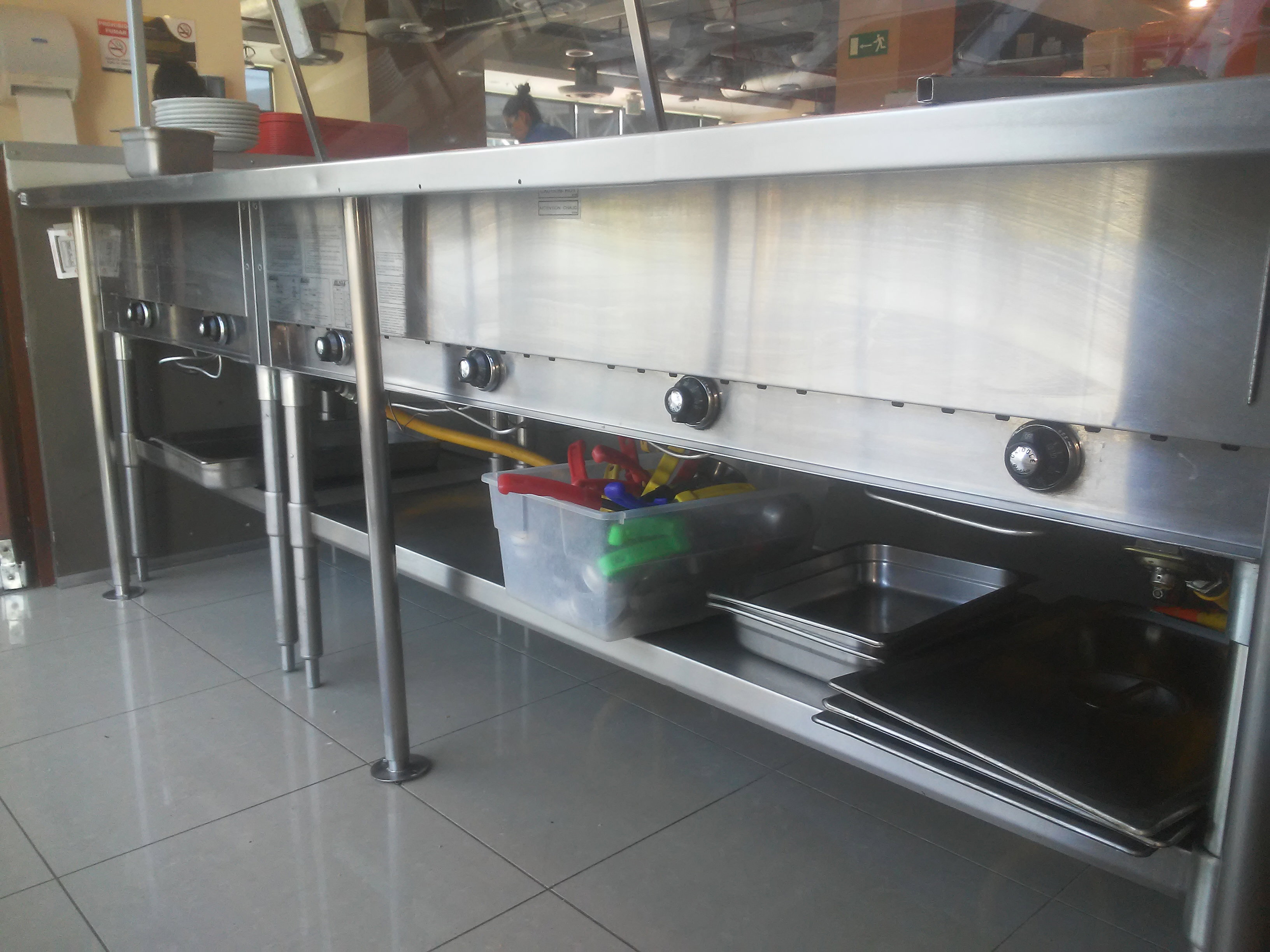 Complete cleaning of bain-maries