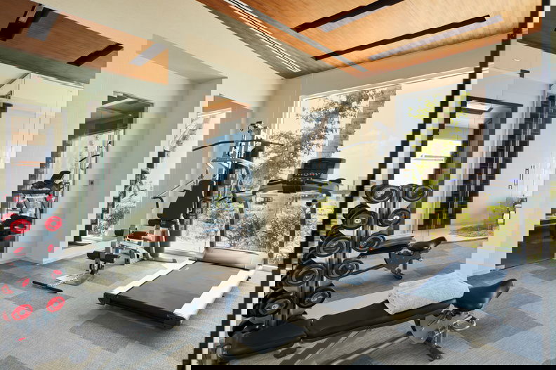 منتجع لوكس * الشاطئ