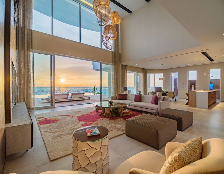 تراجع لوكس * المياه الزائدة