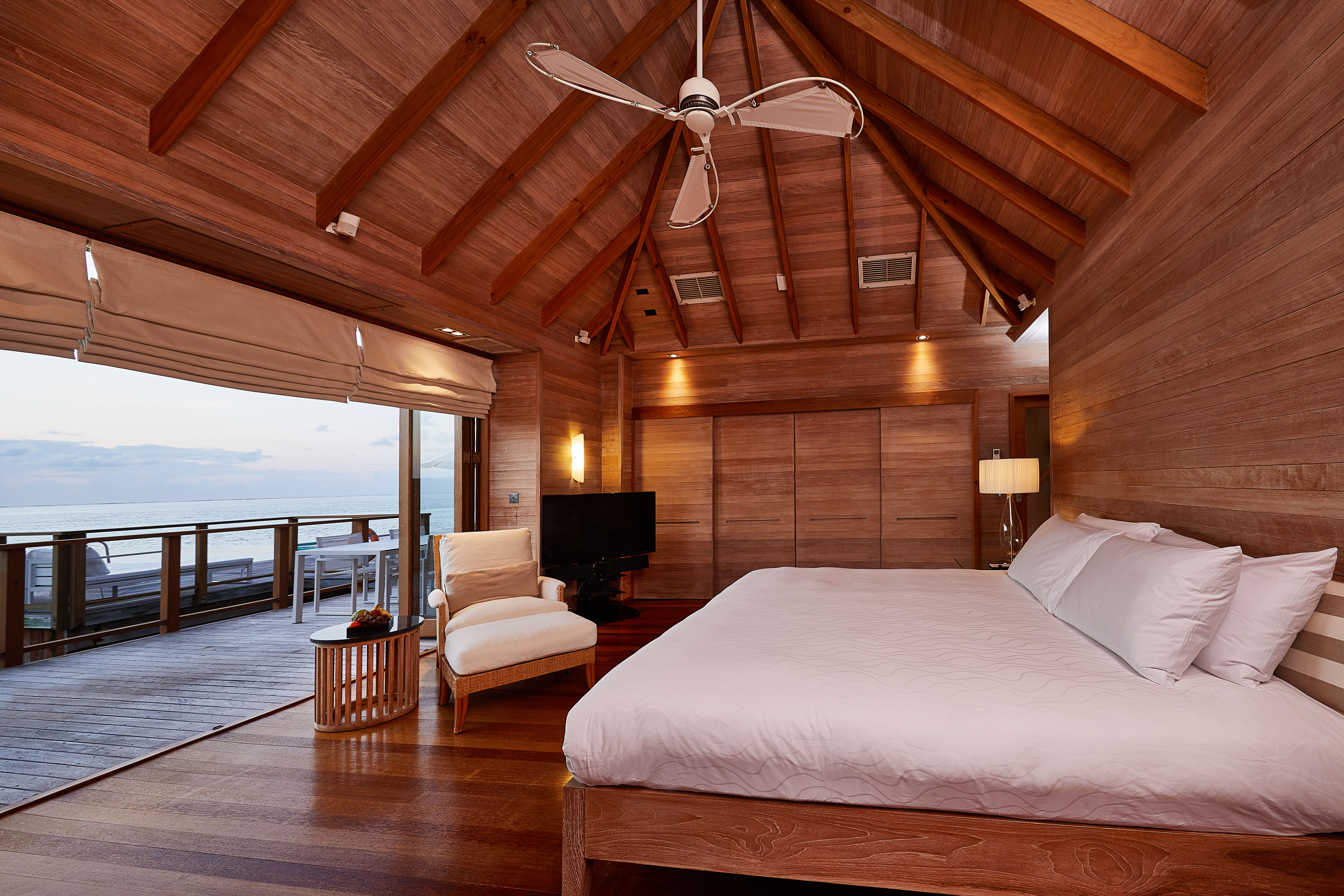 فيلا مياه غروب الشمس