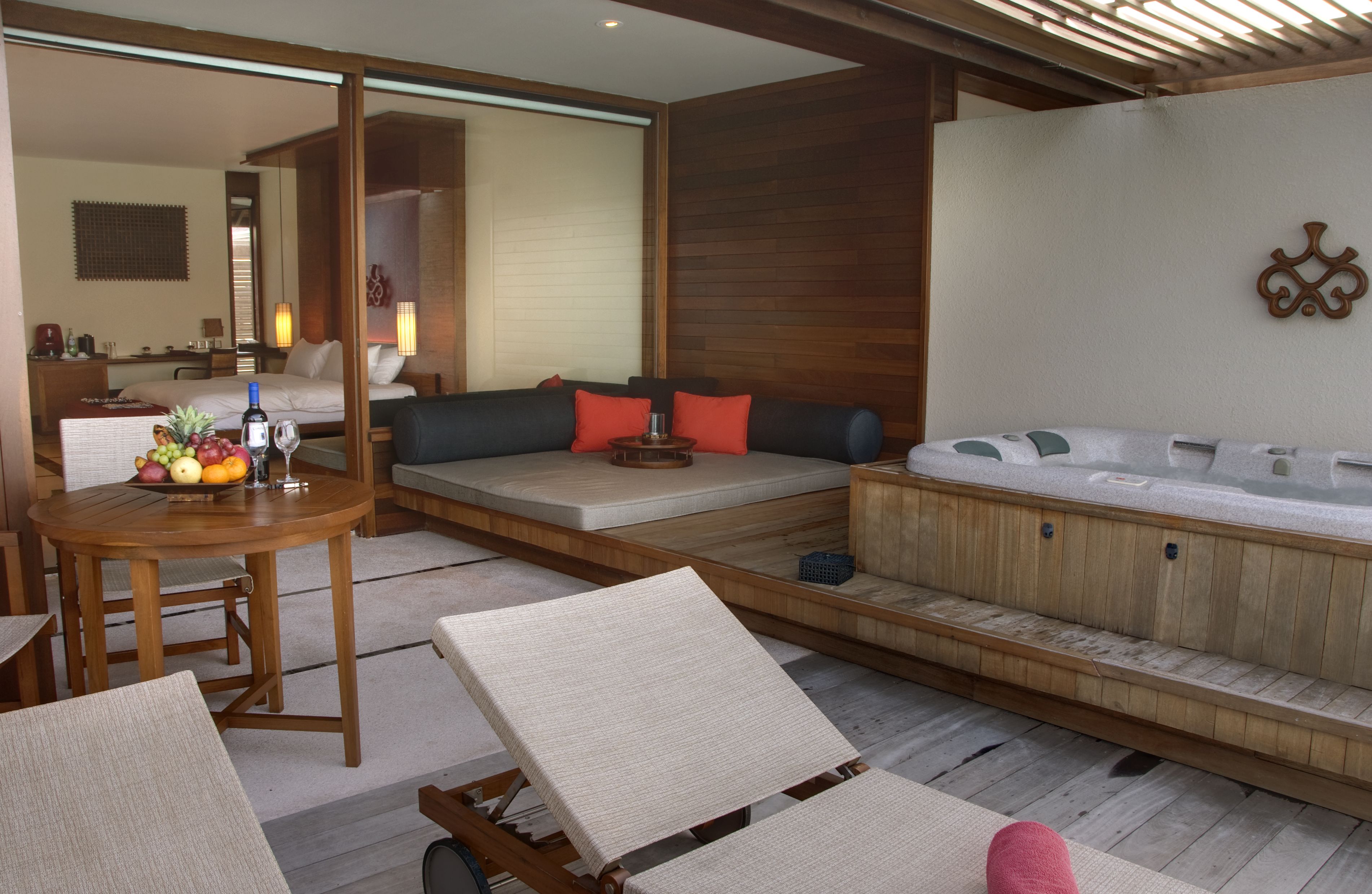 JACUZZI WATER VILLA - 86sqm