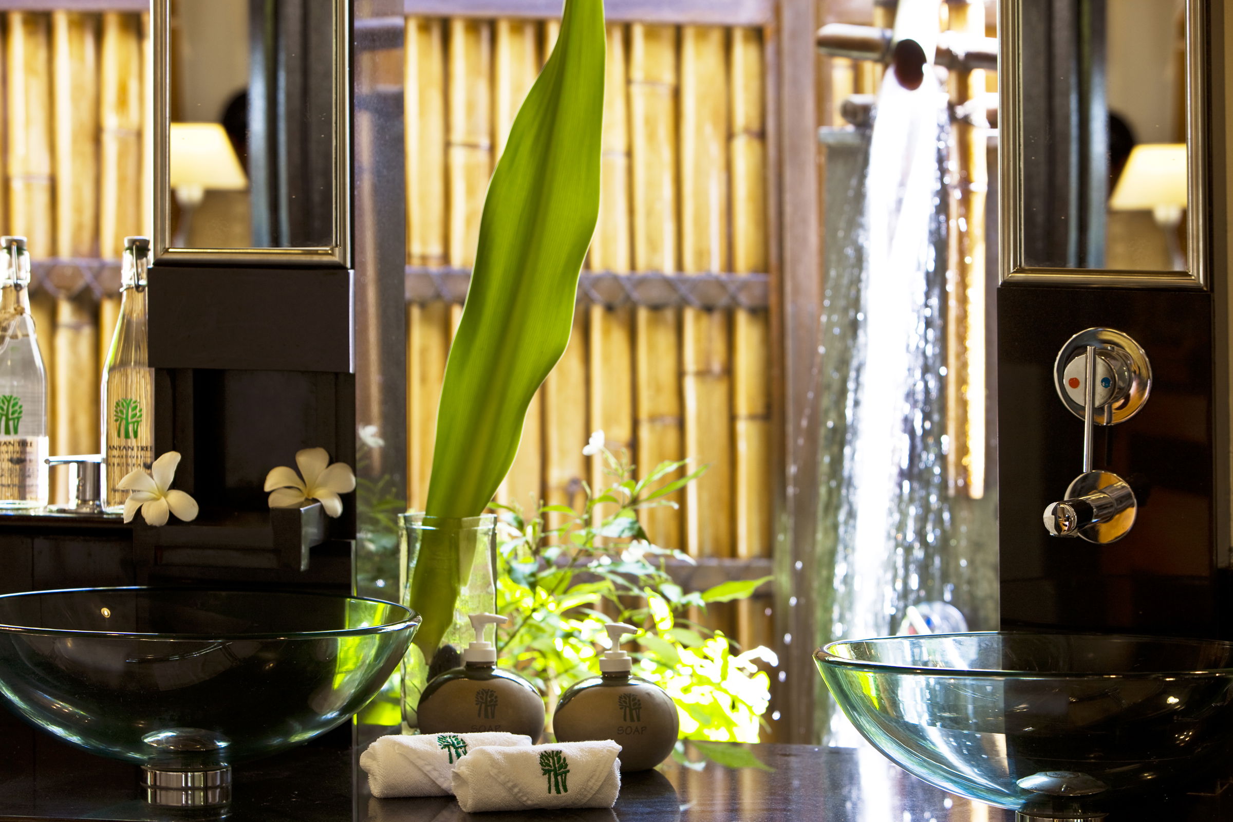 فيلا مسبح مطلة على المحيط