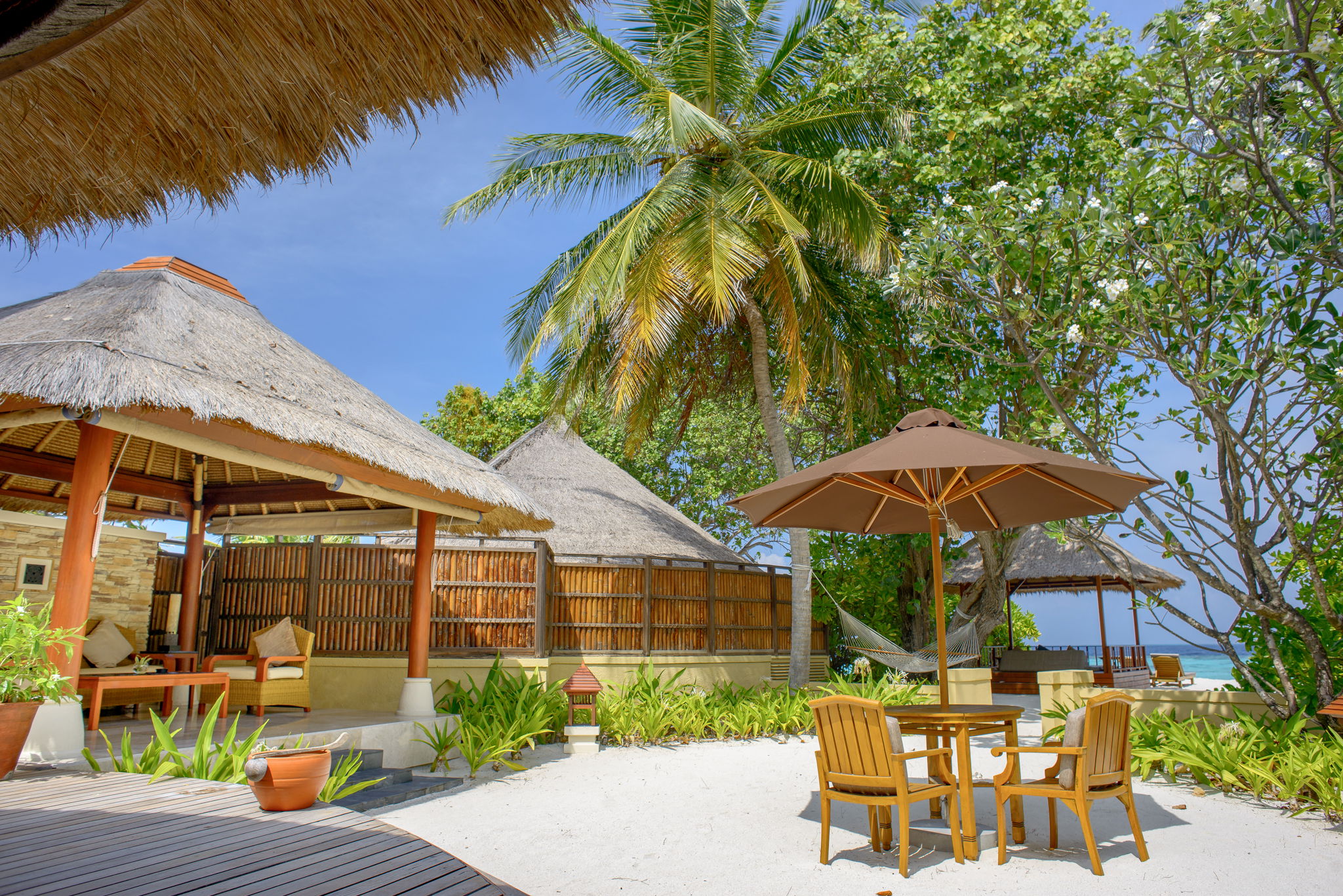 فيلا بمسبح سانكتشواري سبا