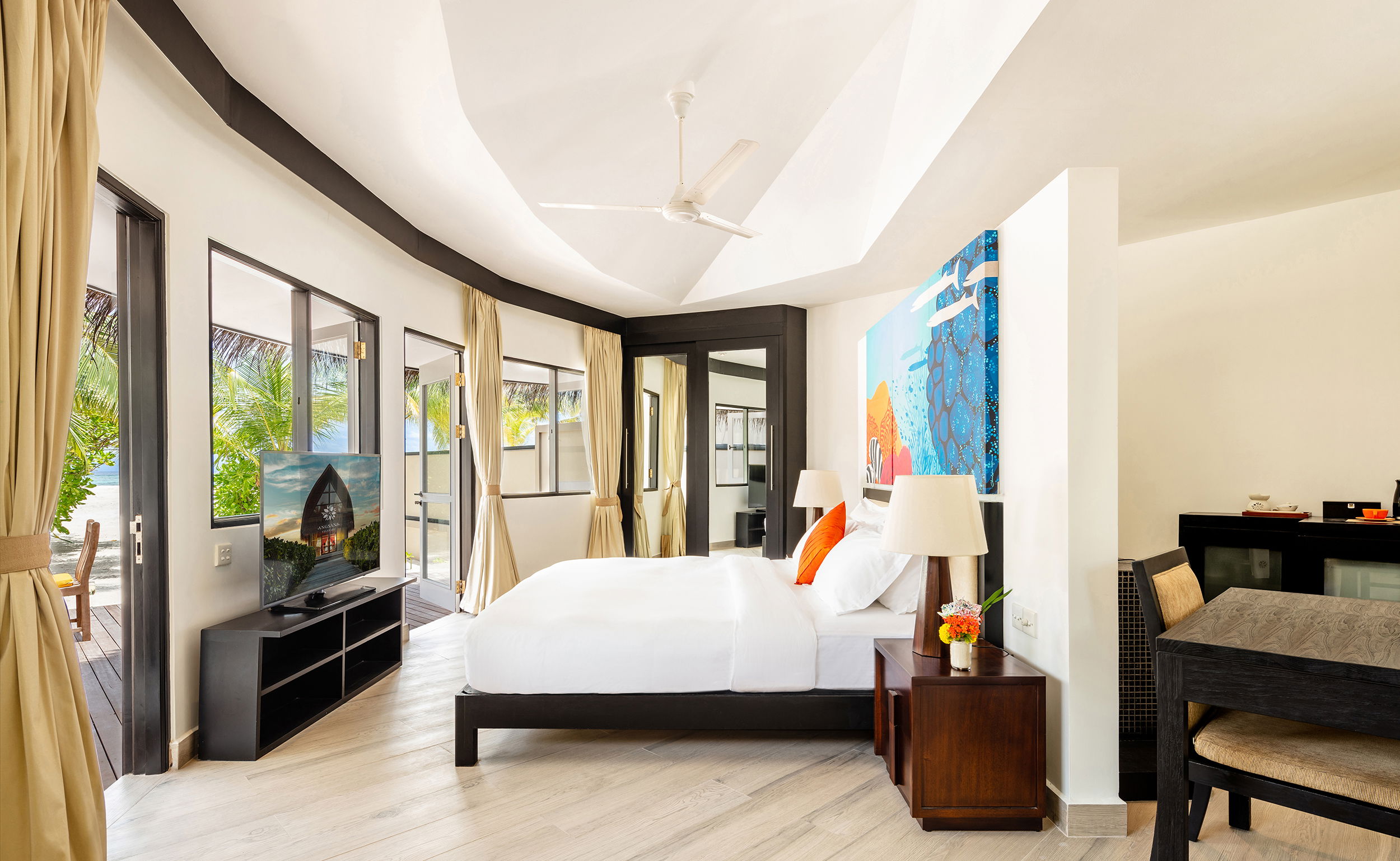 فيلا على شاطئ البحر