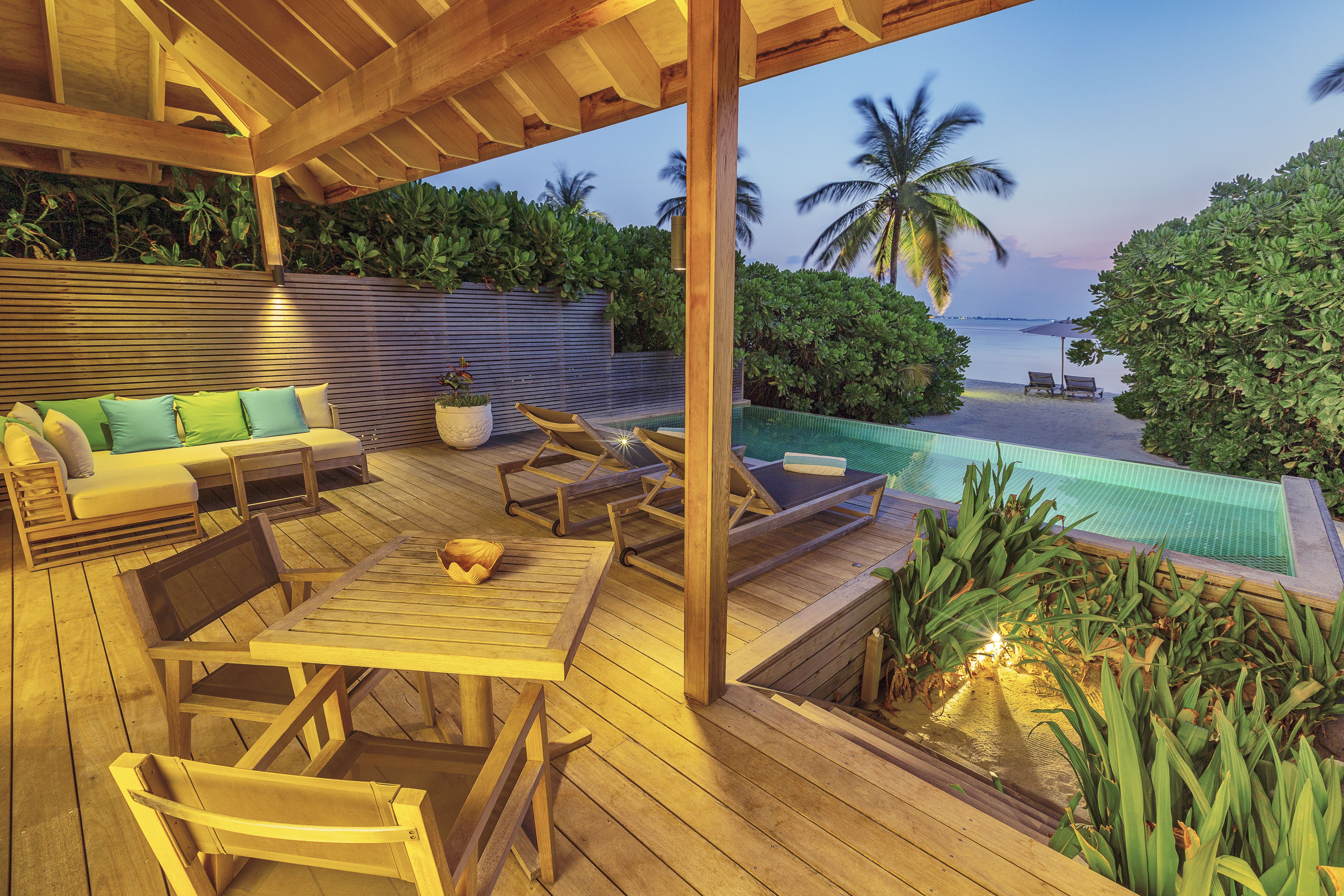 فيلات حمام السباحة على الشاطئ - 132 متر مربع