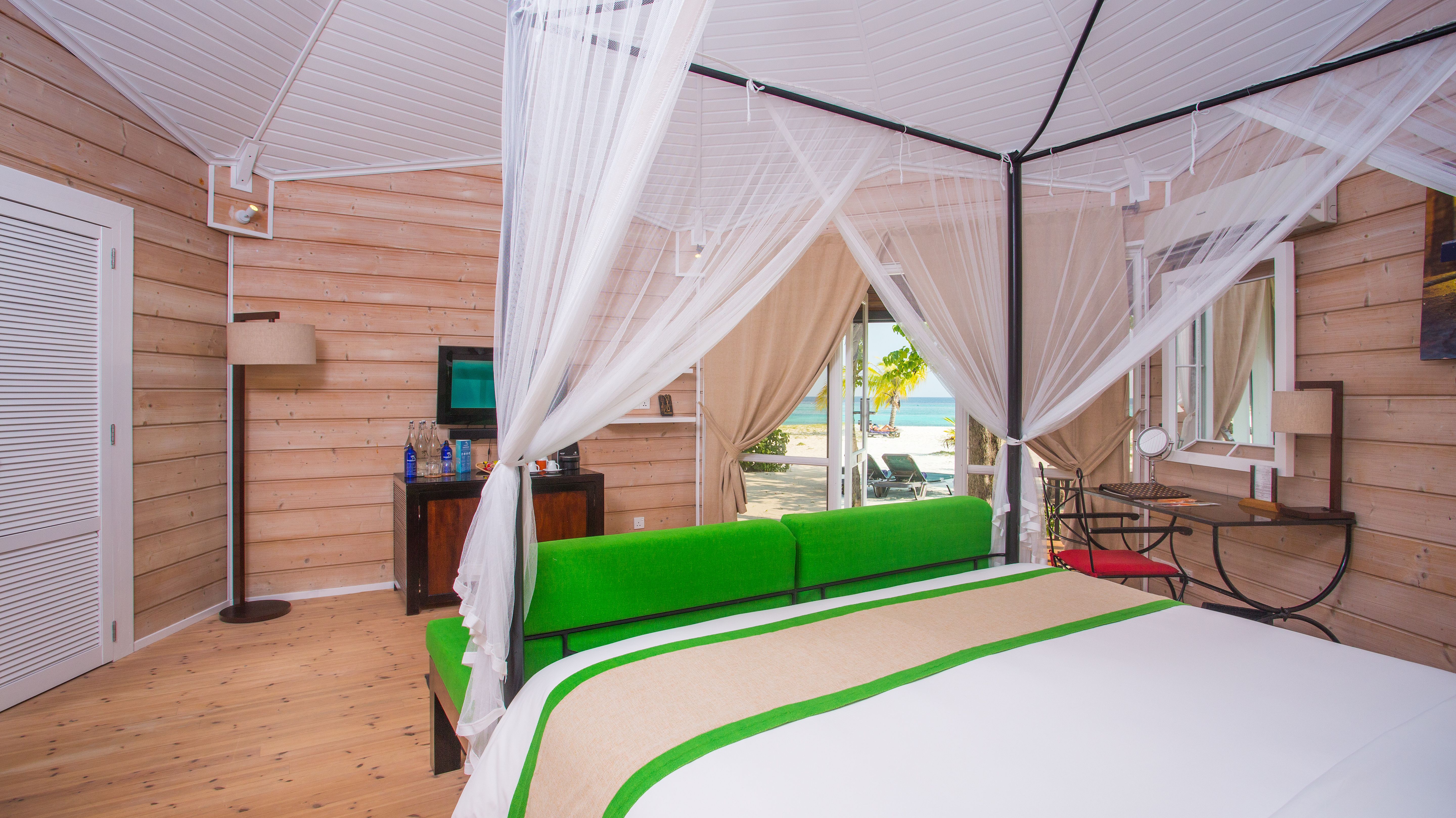 Jacuzzi Beach Villa - 78 m2