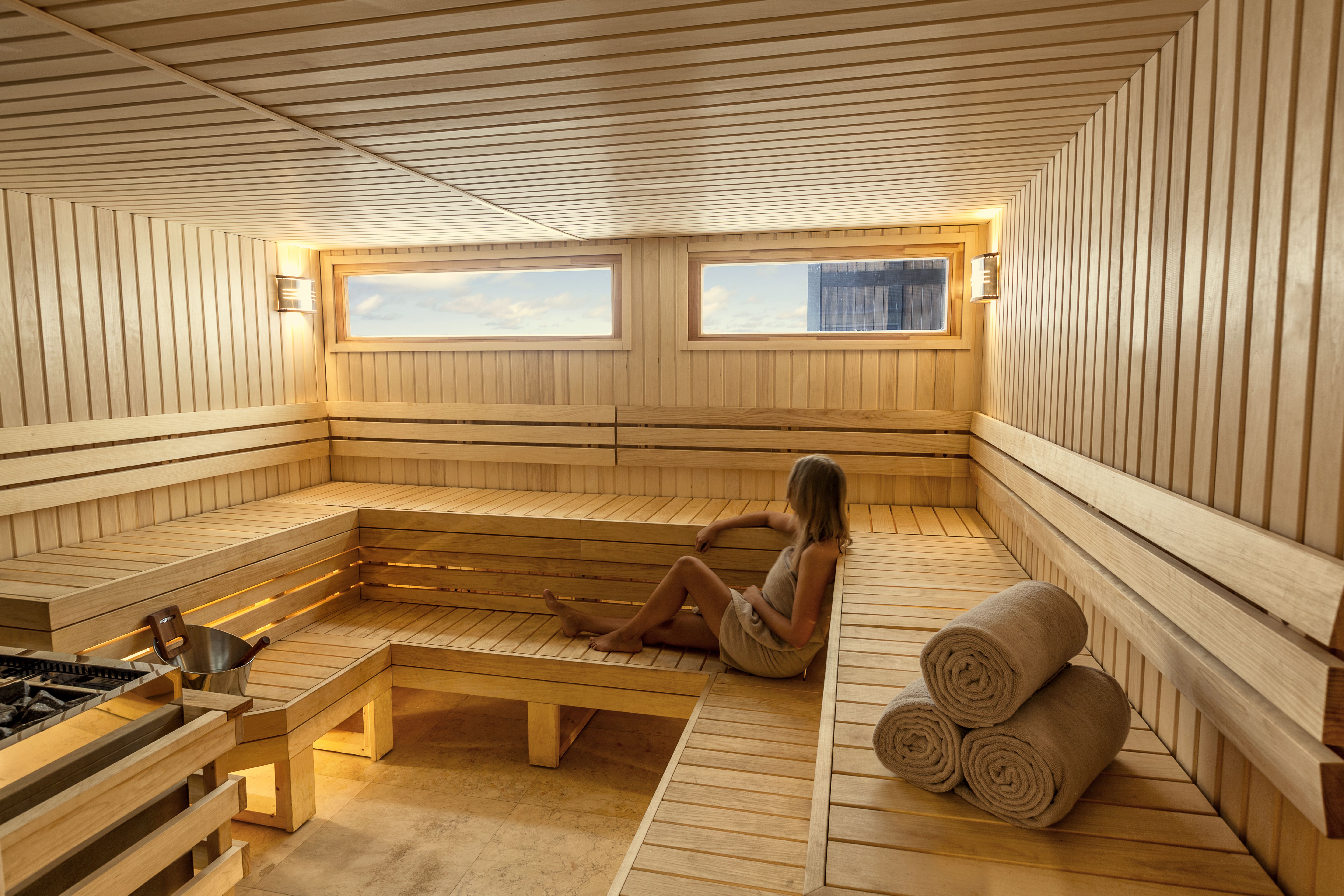 LIVE IN THE LAP OF LUXURY