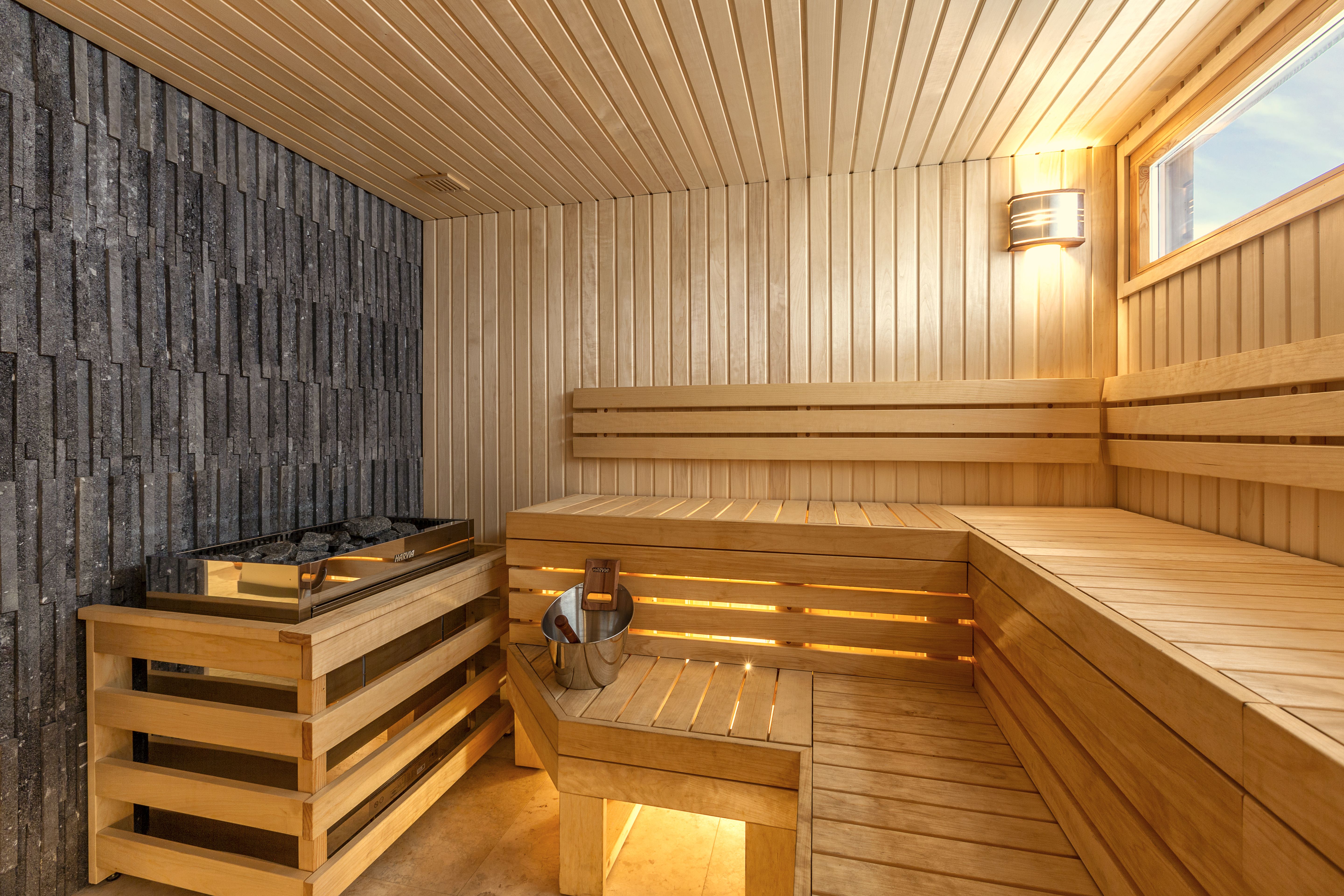 LIVE IN THE LAP OF LUXURY