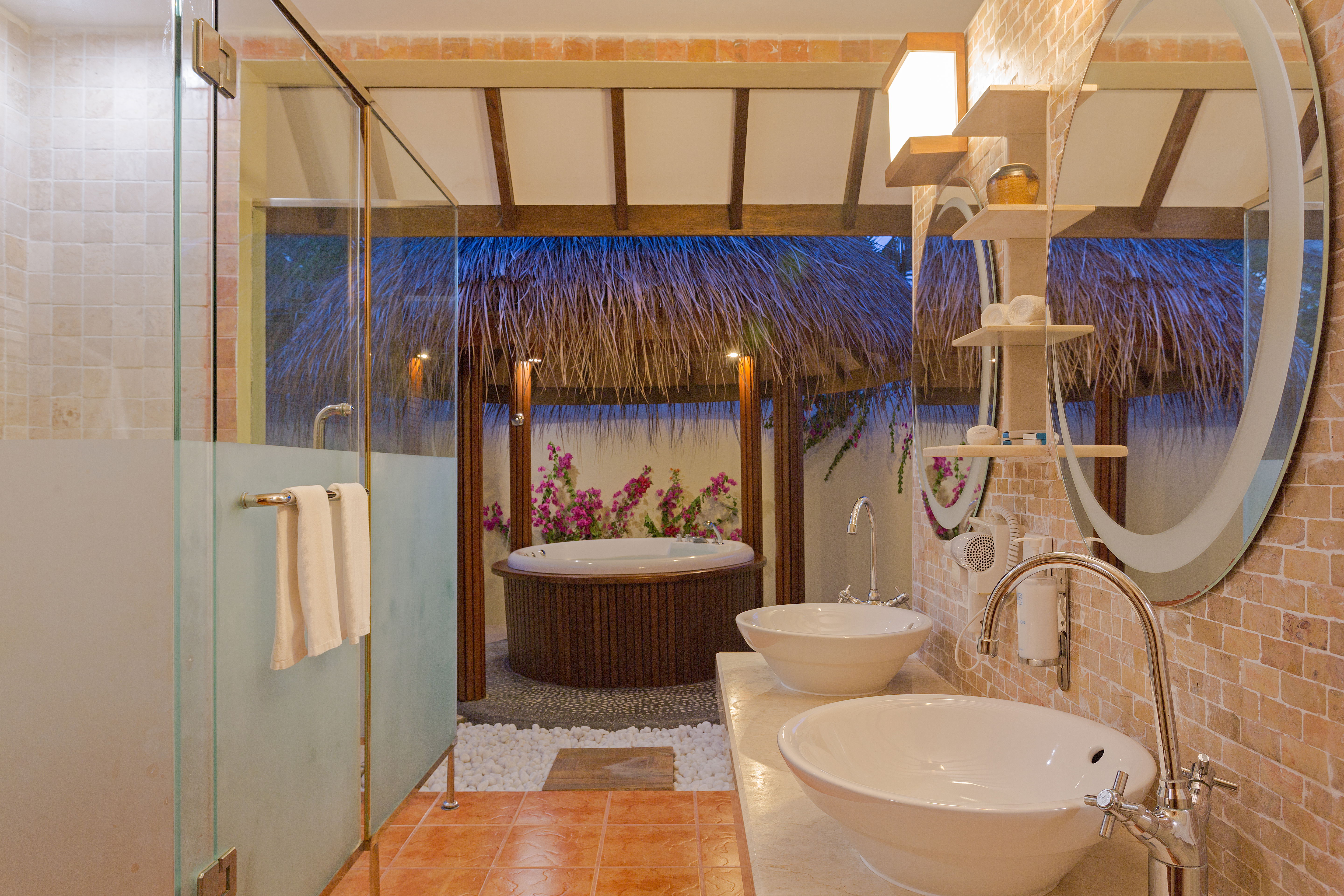 सुपीरियर बीच विला