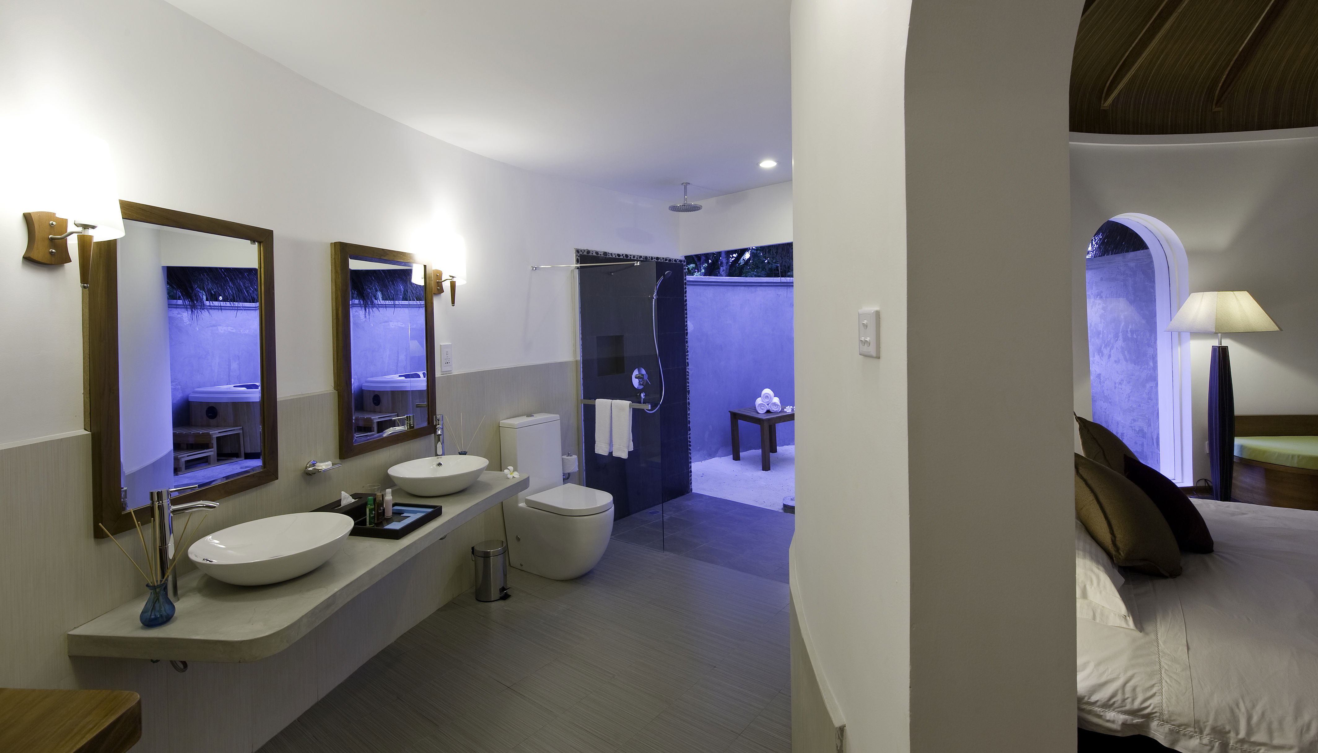 सुपीरियर बीच विला